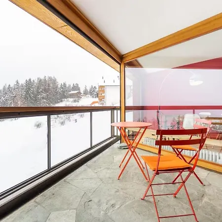 Alpine Panorama Spacious Mountain Retreat