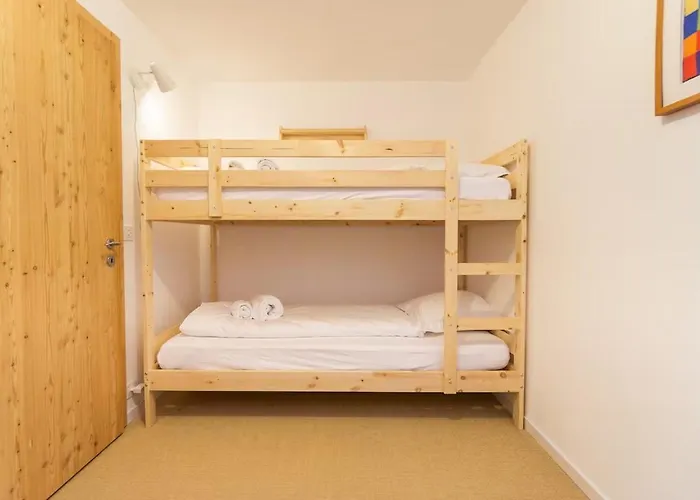 Alpine Panorama Spacious Mountain Retreat קראנס-מונטנה